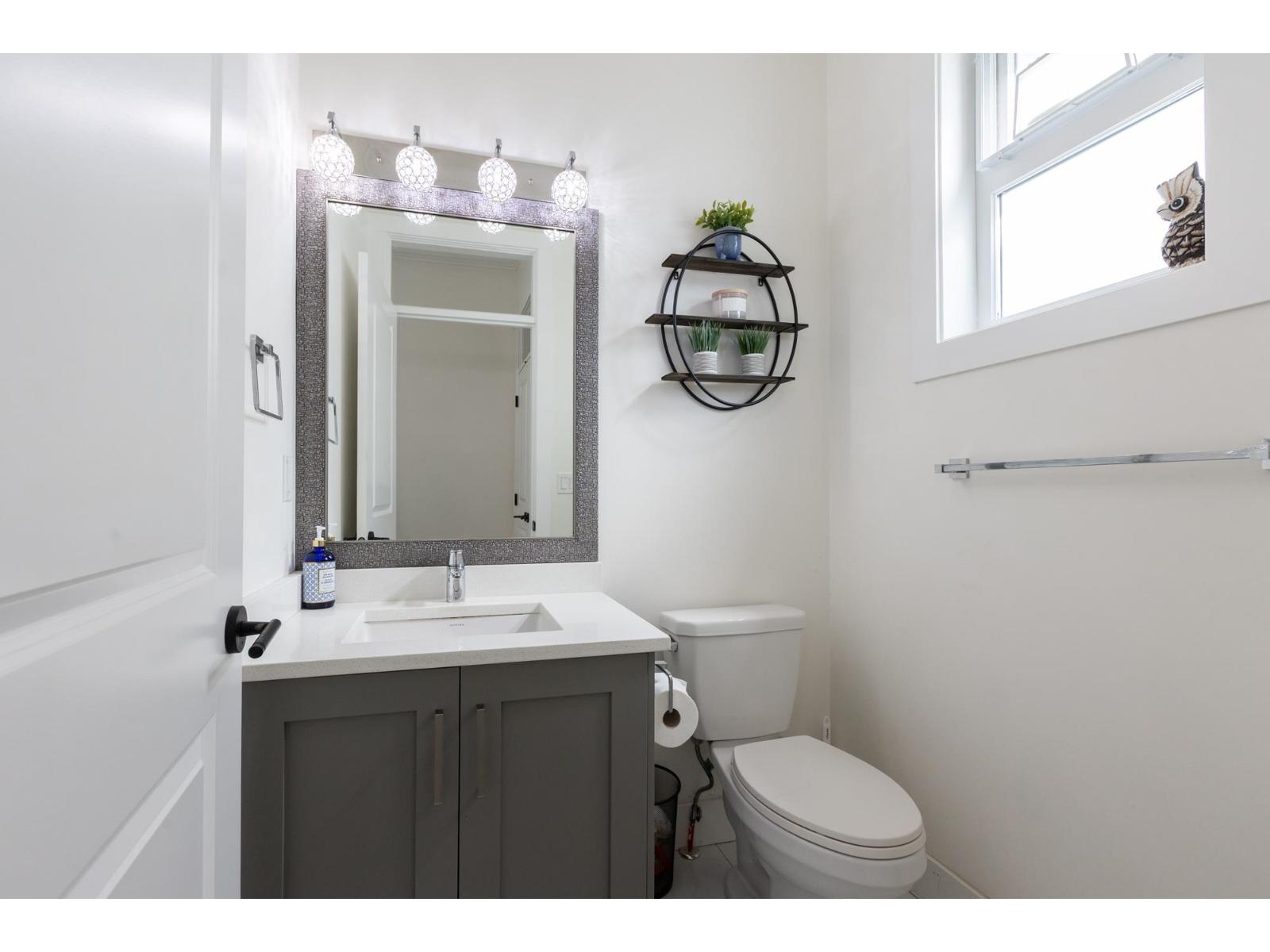 36051 Emily Carr Green, Abbotsford, British Columbia  V3G 0G1 - Photo 16 - R3137435