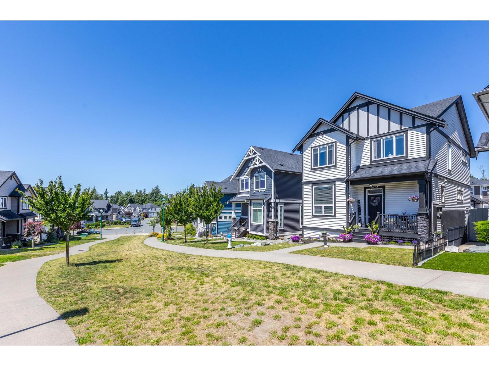 36051 Emily Carr Green, Abbotsford, British Columbia  V3G 0G1 - Photo 5 - R3137435