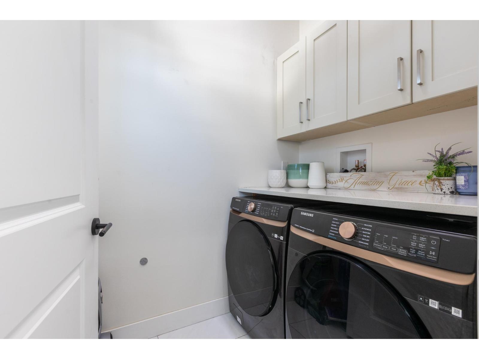 36051 Emily Carr Green, Abbotsford, British Columbia  V3G 0G1 - Photo 15 - R3137435