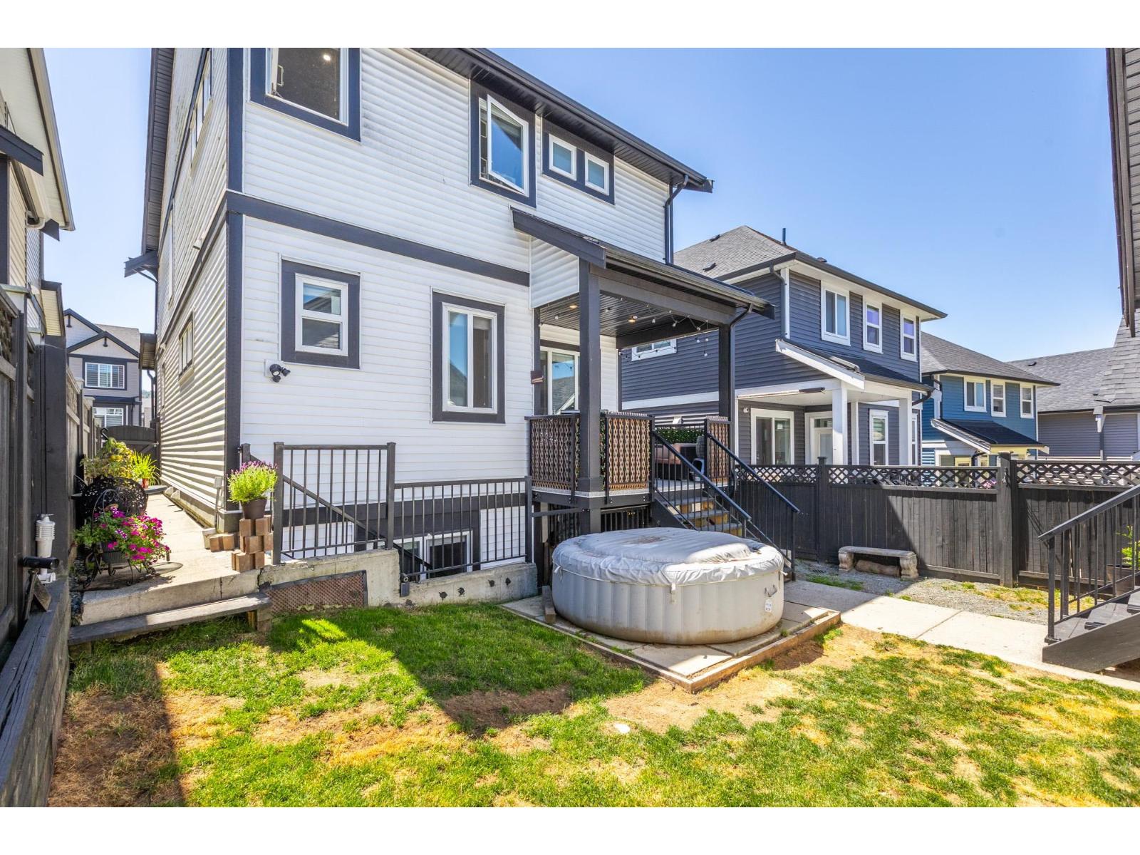 36051 Emily Carr Green, Abbotsford, British Columbia  V3G 0G1 - Photo 38 - R3137435