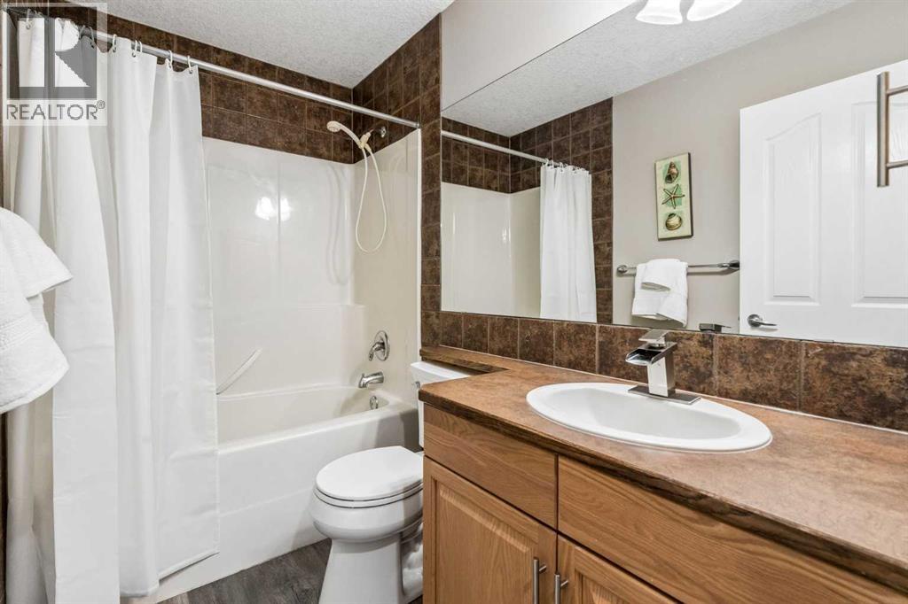 90 Royal Oak Grove NW, Calgary, Alberta  T3G 5L8 - Photo 24 - A2321369