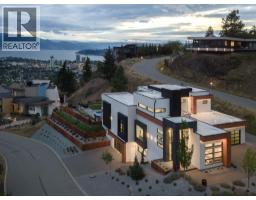 722 Highpointe Place, Kelowna, British Columbia  V1V 2Y3 - Photo 3 - 10380673