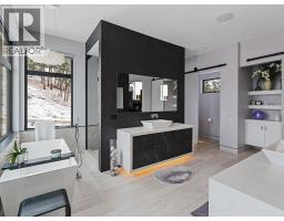 722 Highpointe Place, Kelowna, British Columbia  V1V 2Y3 - Photo 48 - 10380673