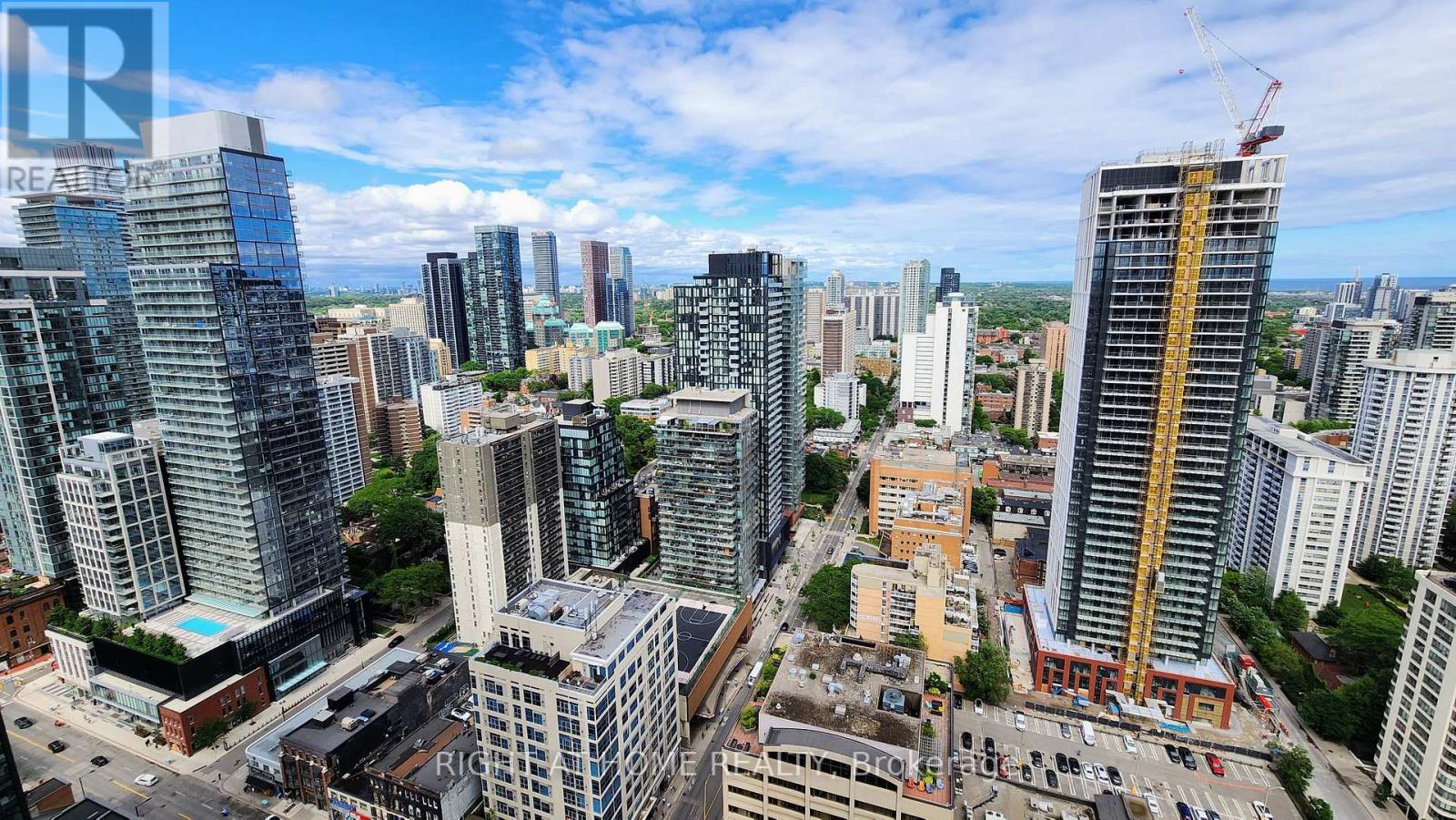 4301 - 11 Wellesley Street W, Toronto, Ontario  M4Y 0G4 - Photo 7 - C13477266