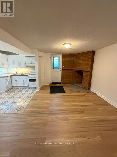 LOWER - 20 BUSH DRIVE, Toronto, Ontario