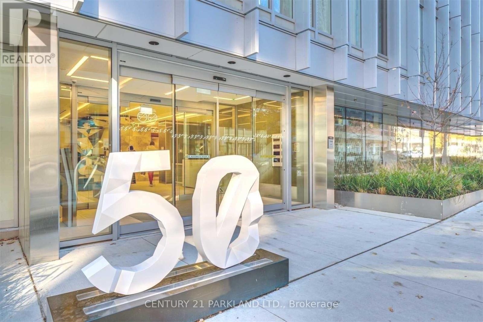 607 - 50 MCCAUL STREET, Toronto, Ontario