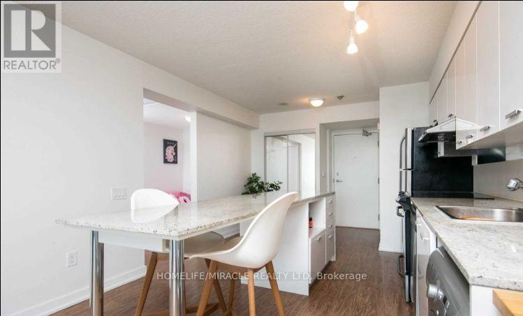 1001 - 33 SINGER COURT, Toronto, Ontario
