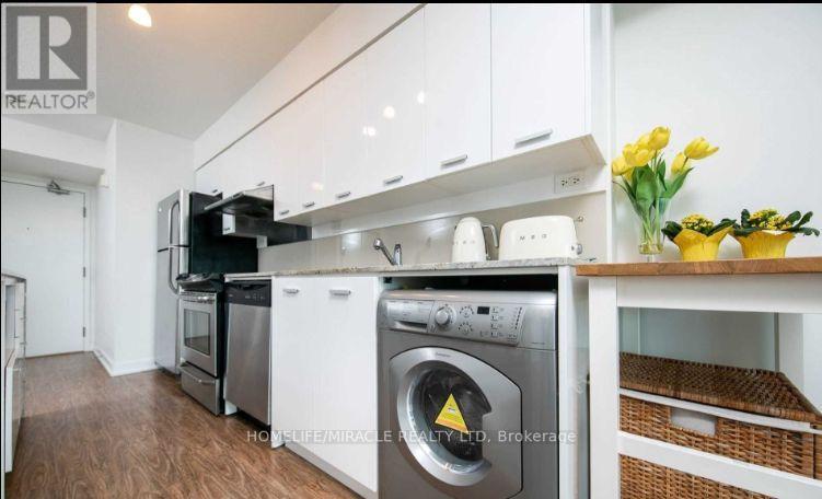 1001 - 33 Singer Court, Toronto, Ontario  M2K 0B4 - Photo 4 - C13480536