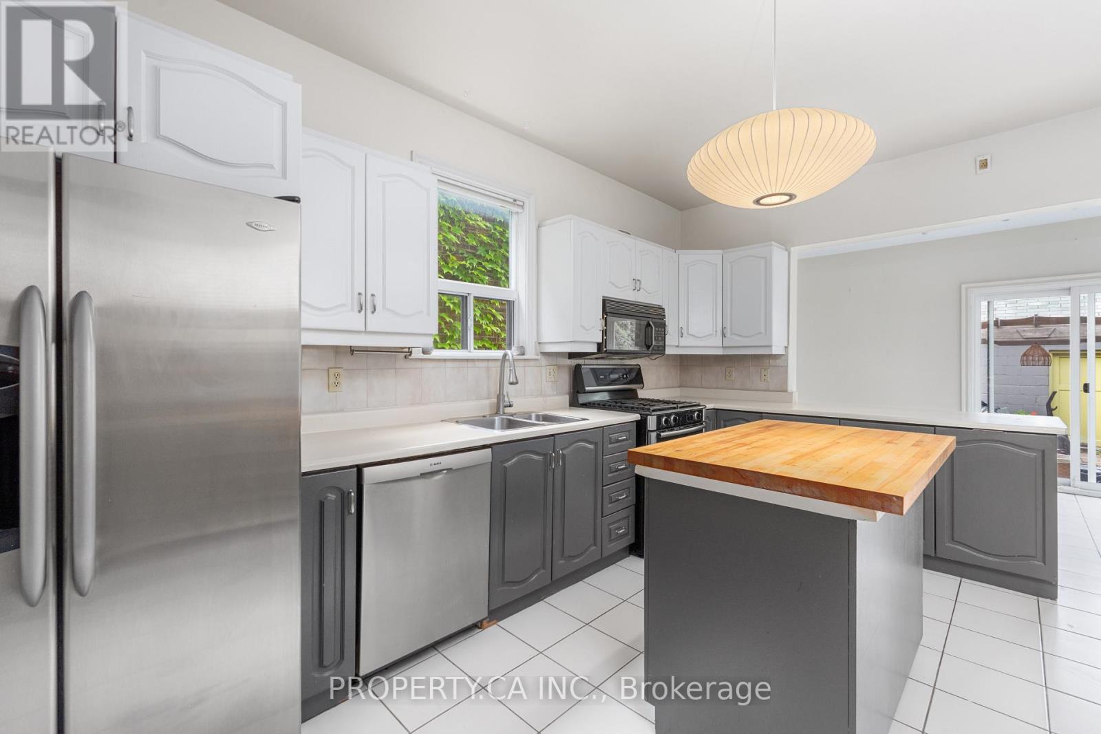 233 Clinton Street, Toronto, Ontario M6G 2Y4 - Photo 10 - C13480618