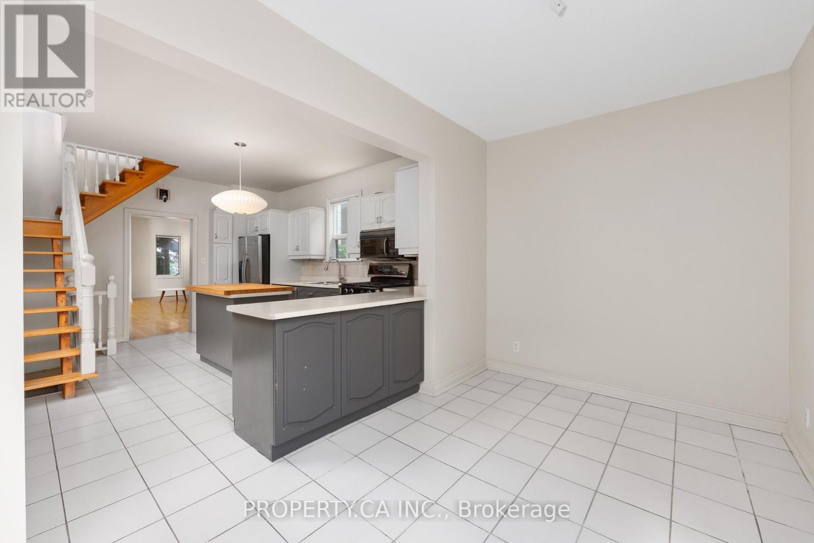 233 Clinton Street, Toronto, Ontario M6G 2Y4 - Photo 12 - C13480618