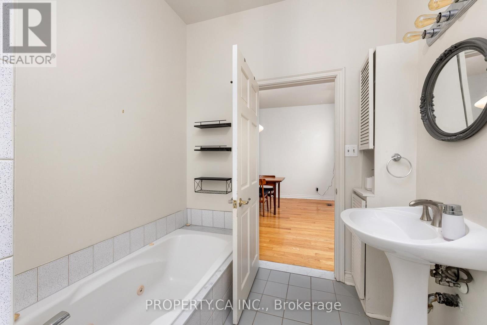 233 Clinton Street, Toronto, Ontario M6G 2Y4 - Photo 14 - C13480618