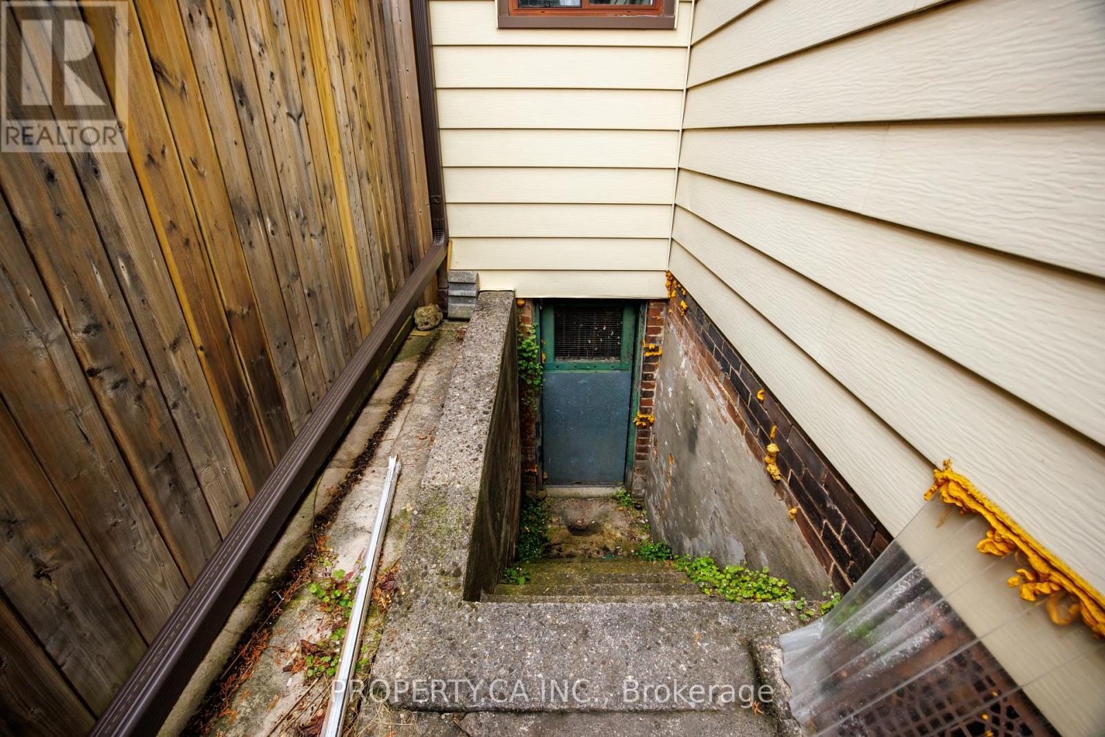 233 Clinton Street, Toronto, Ontario M6G 2Y4 - Photo 28 - C13480618
