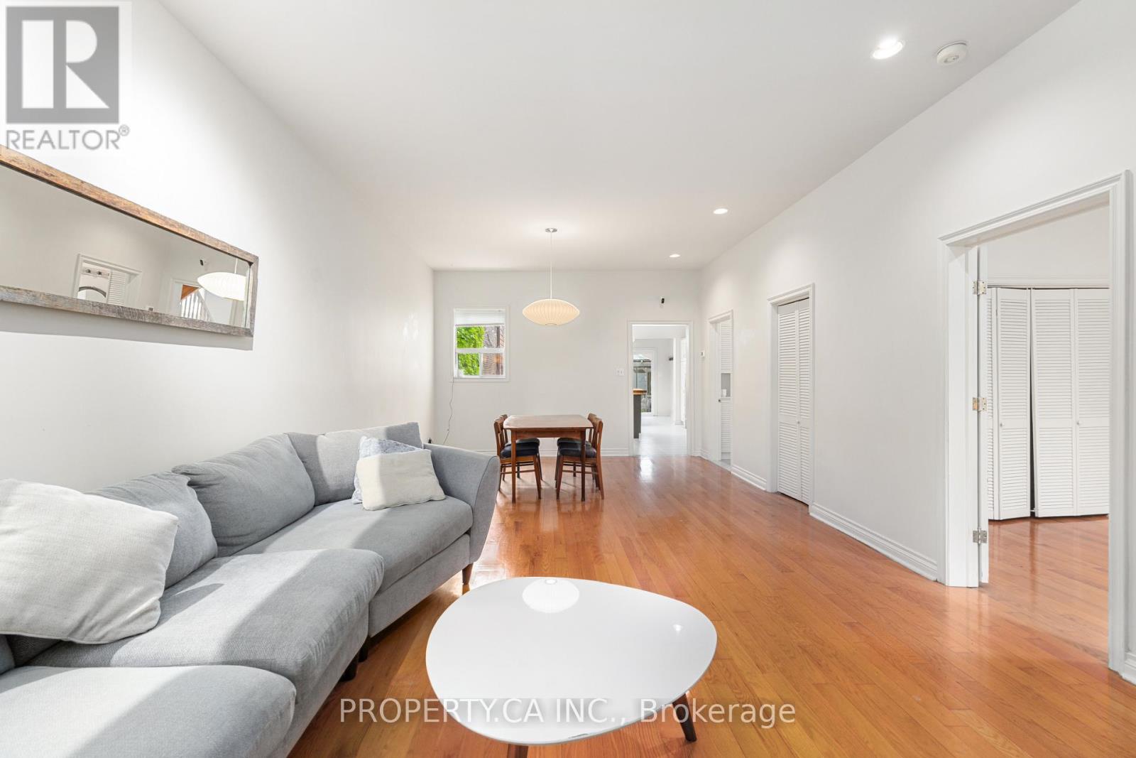 233 Clinton Street, Toronto, Ontario M6G 2Y4 - Photo 3 - C13480618