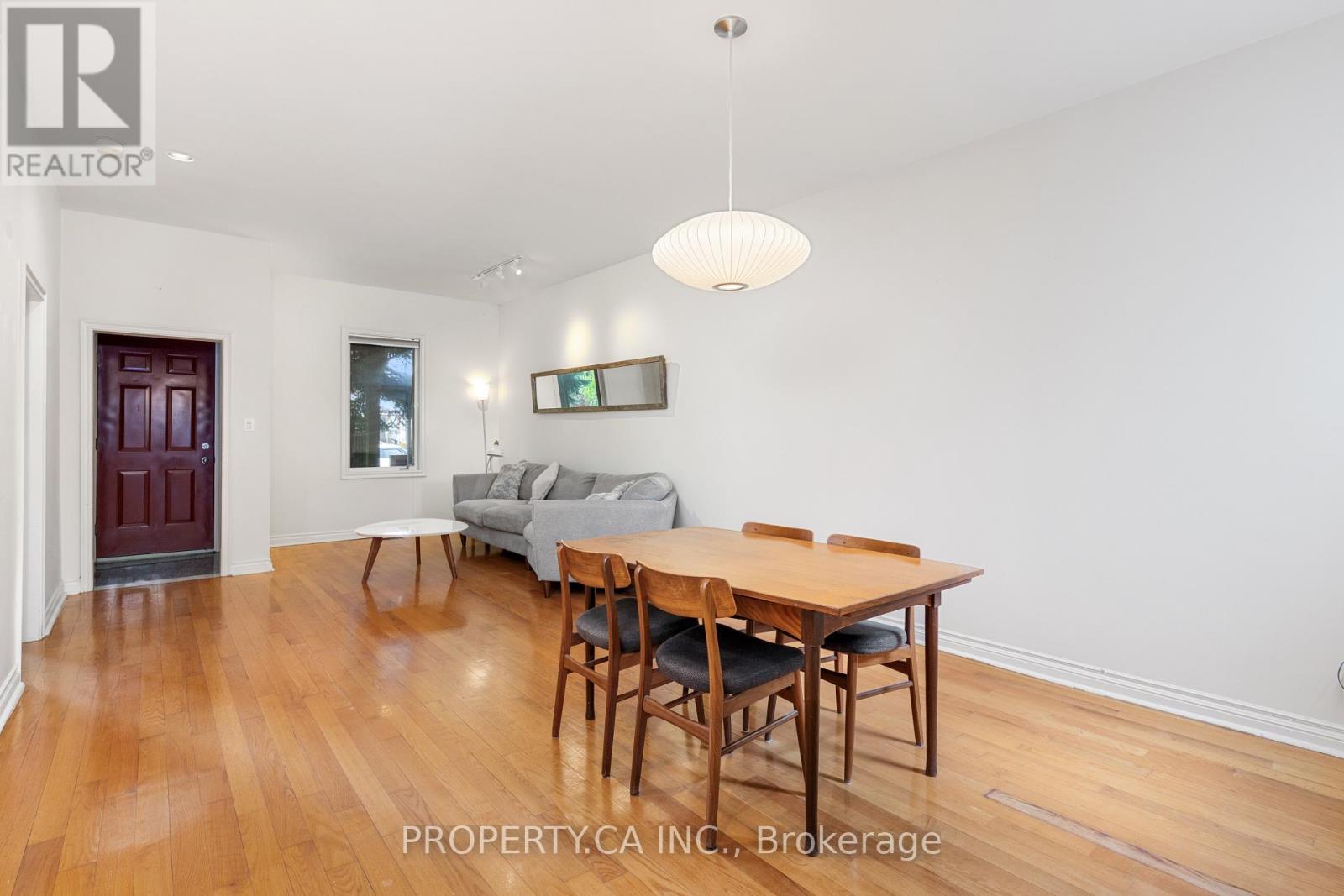 233 Clinton Street, Toronto, Ontario M6G 2Y4 - Photo 6 - C13480618