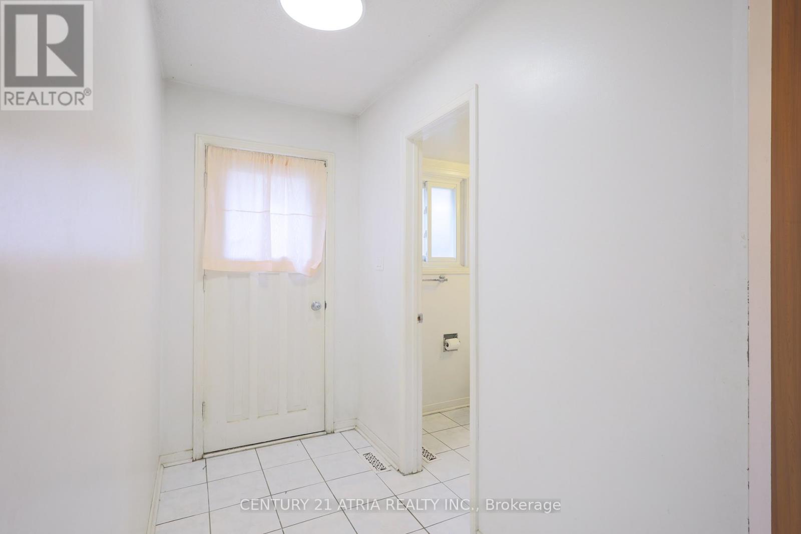 Main - 113 Purvis Crescent, Toronto, Ontario  M1B 1H8 - Photo 16 - E13480380