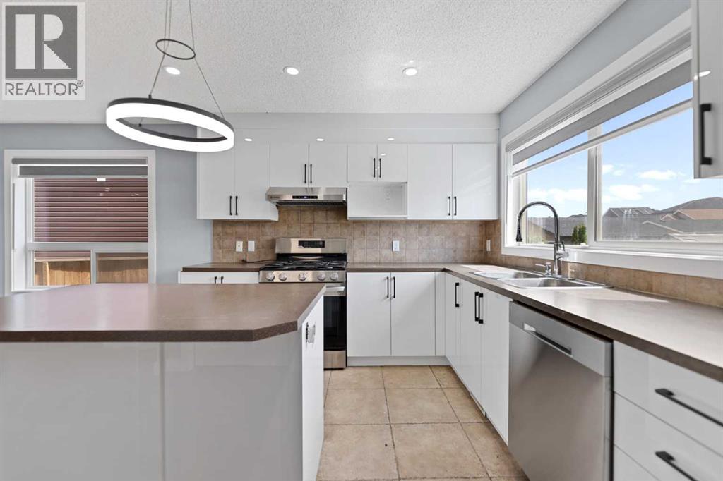 11 Saddlebrook Gardens Ne, Calgary, Alberta  T3J 5M7 - Photo 17 - A2318358