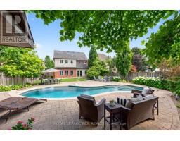 63 CAMPBELL DRIVE, Uxbridge, Ontario