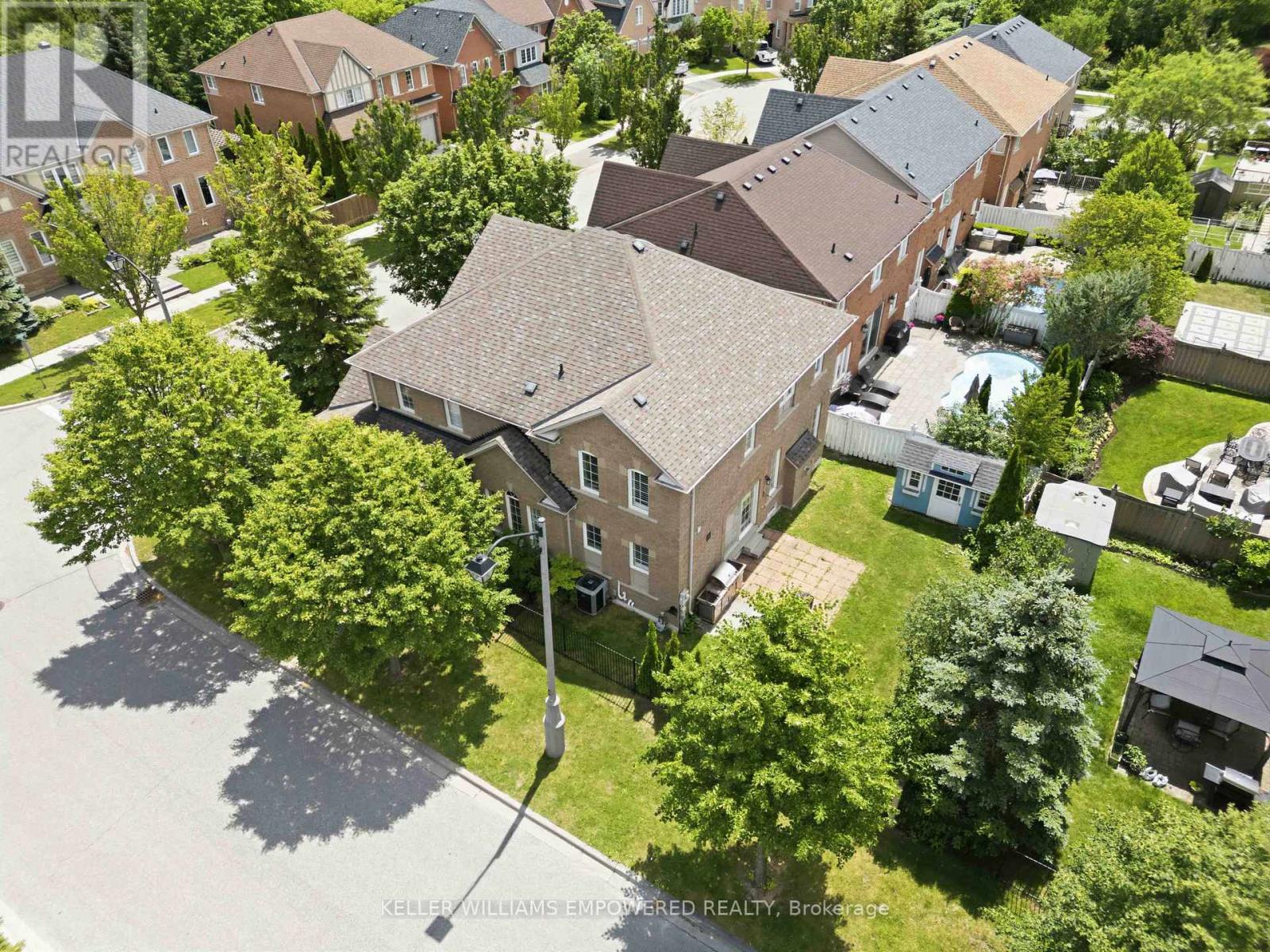 6 Jonah Drive, Richmond Hill, Ontario  L4E 4L9 - Photo 3 - N13480608