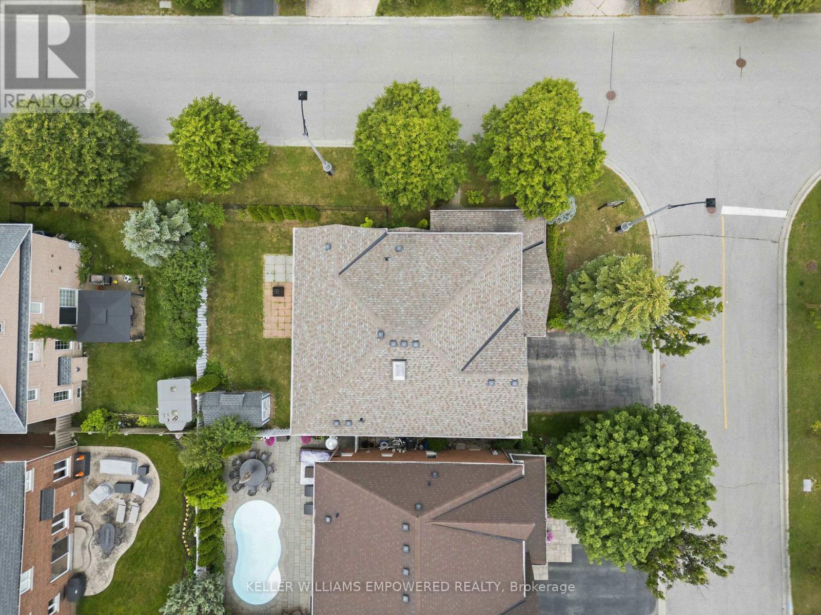 6 Jonah Drive, Richmond Hill, Ontario  L4E 4L9 - Photo 4 - N13480608