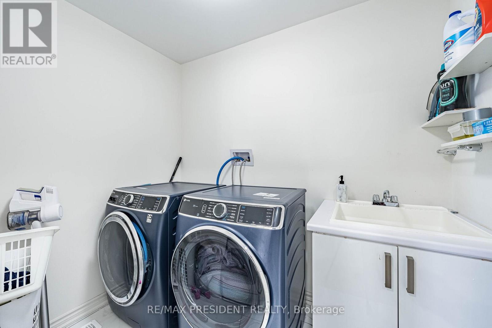 2 Hawthorns Gardens, Adjala-Tosorontio (Colgan), Ontario  L0G 1W0 - Photo 43 - N13480630