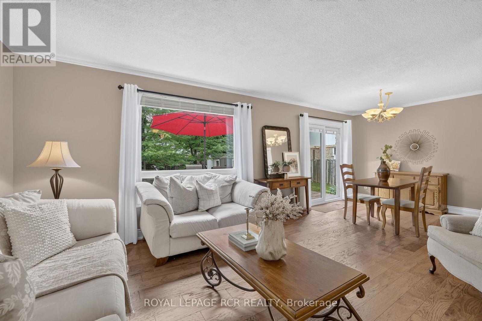 12 Macassa Court, Brampton, Ontario  L6Z 1B3 - Photo 10 - W13463782