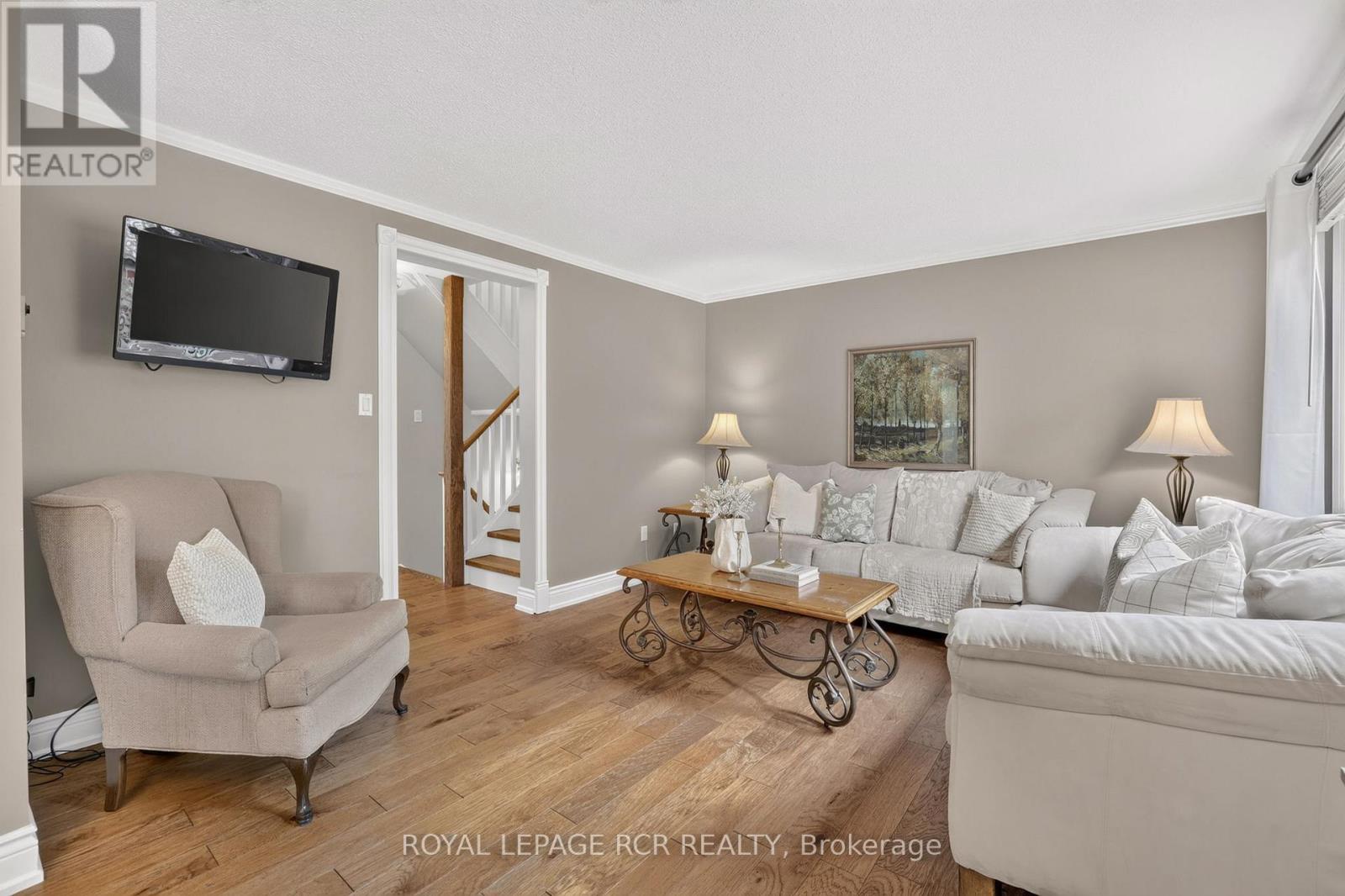 12 Macassa Court, Brampton, Ontario  L6Z 1B3 - Photo 9 - W13463782