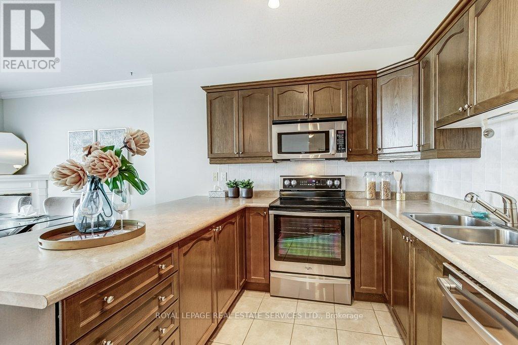 903 - 1998 Ironstone Drive, Burlington, Ontario  L7L 7P7 - Photo 18 - W13480396