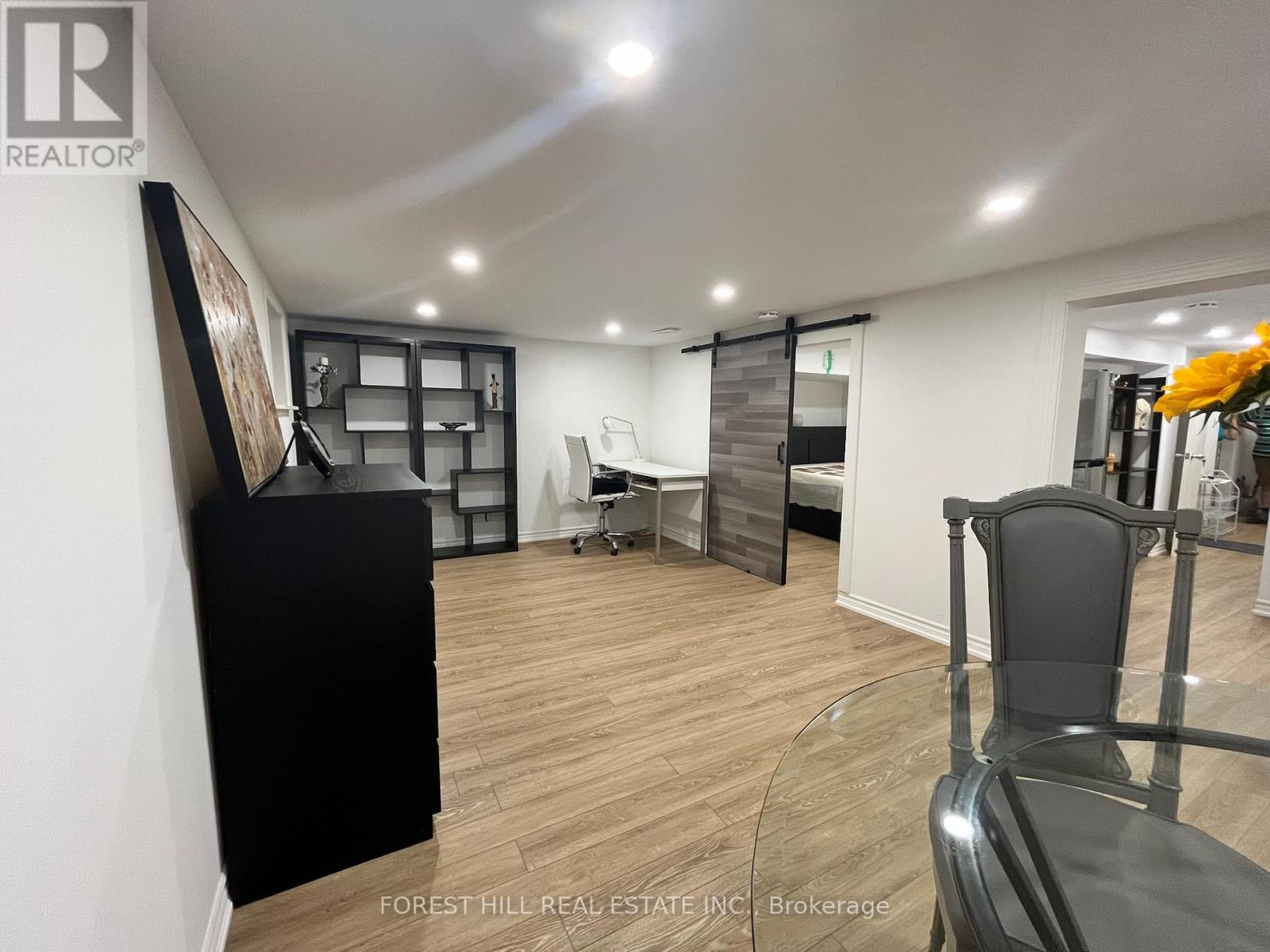 Bsmt - 960 Briar Hill Avenue, Toronto, Ontario  M6B 1M3 - Photo 4 - W13480442