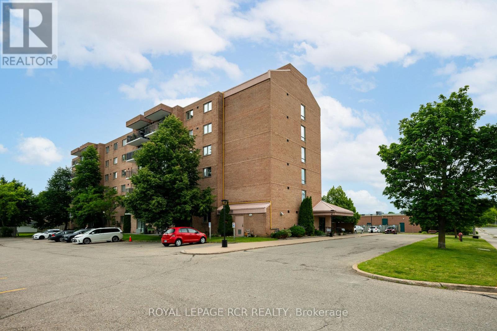 13 - 16 Fourth Street, Orangeville, Ontario  L9W 4N7 - Photo 1 - W13480524