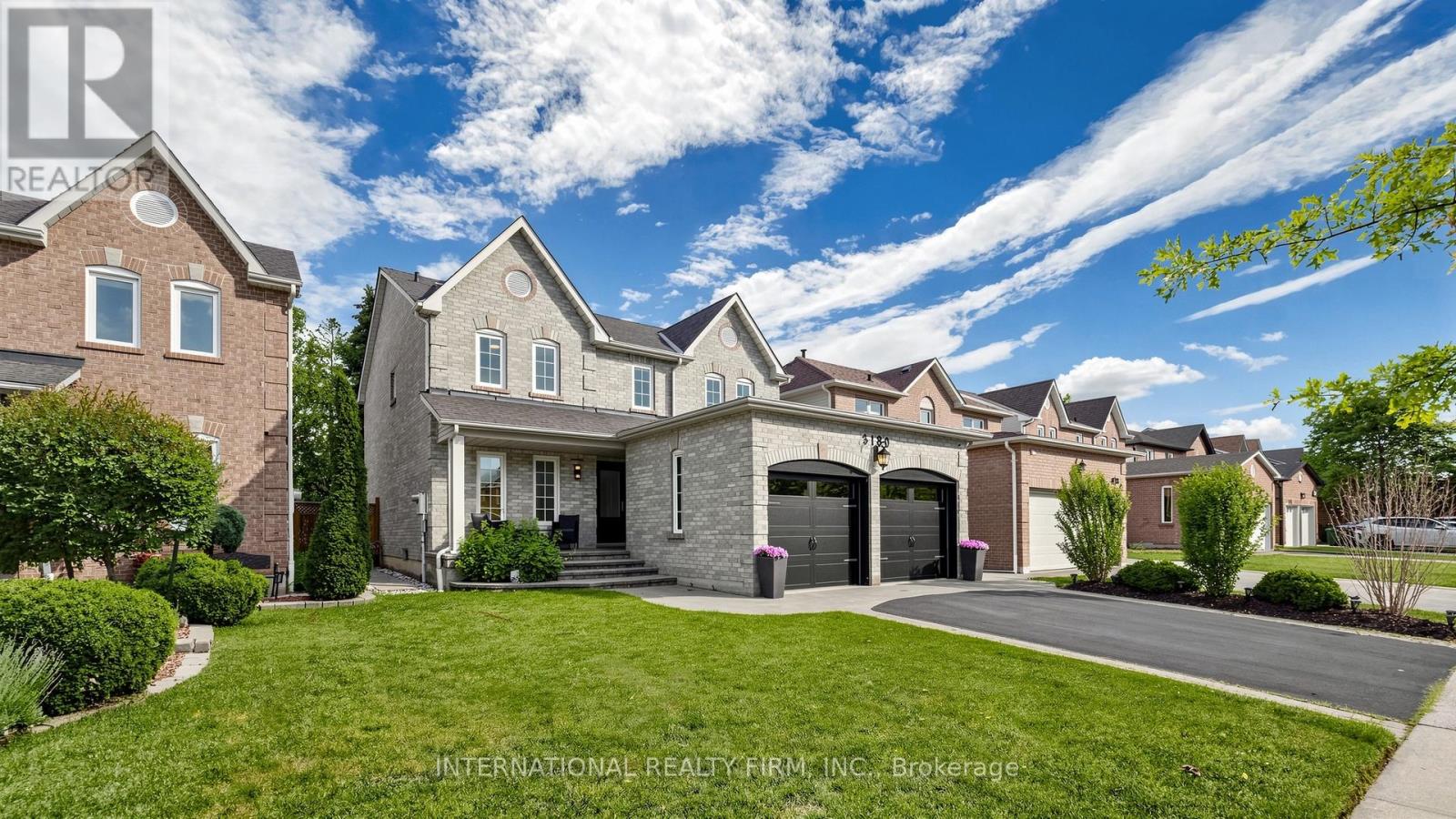 3180 Pebblewood Road, Mississauga, Ontario  L5N 6P5 - Photo 2 - W13480528