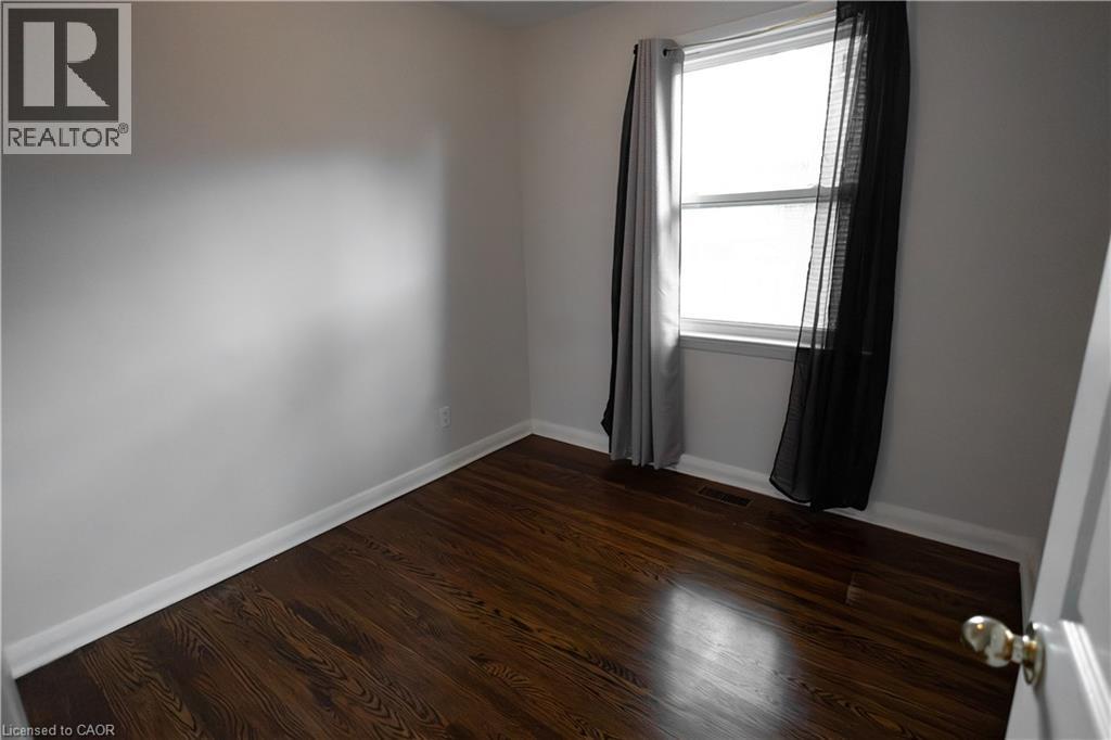 25 Allonsius Drive Unit# Main, Etobicoke, Ontario  M9C 3N4 - Photo 10 - 40842373