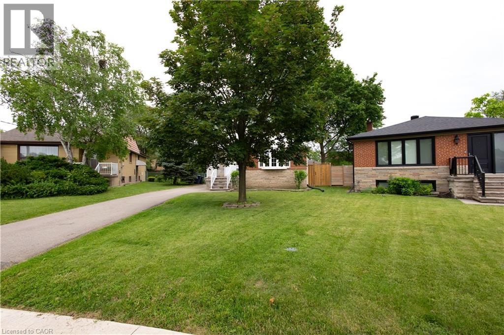25 Allonsius Drive Unit# Main, Etobicoke, Ontario  M9C 3N4 - Photo 15 - 40842373