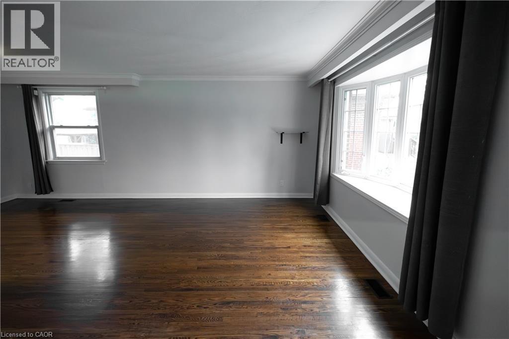 25 Allonsius Drive Unit# Main, Etobicoke, Ontario  M9C 3N4 - Photo 3 - 40842373