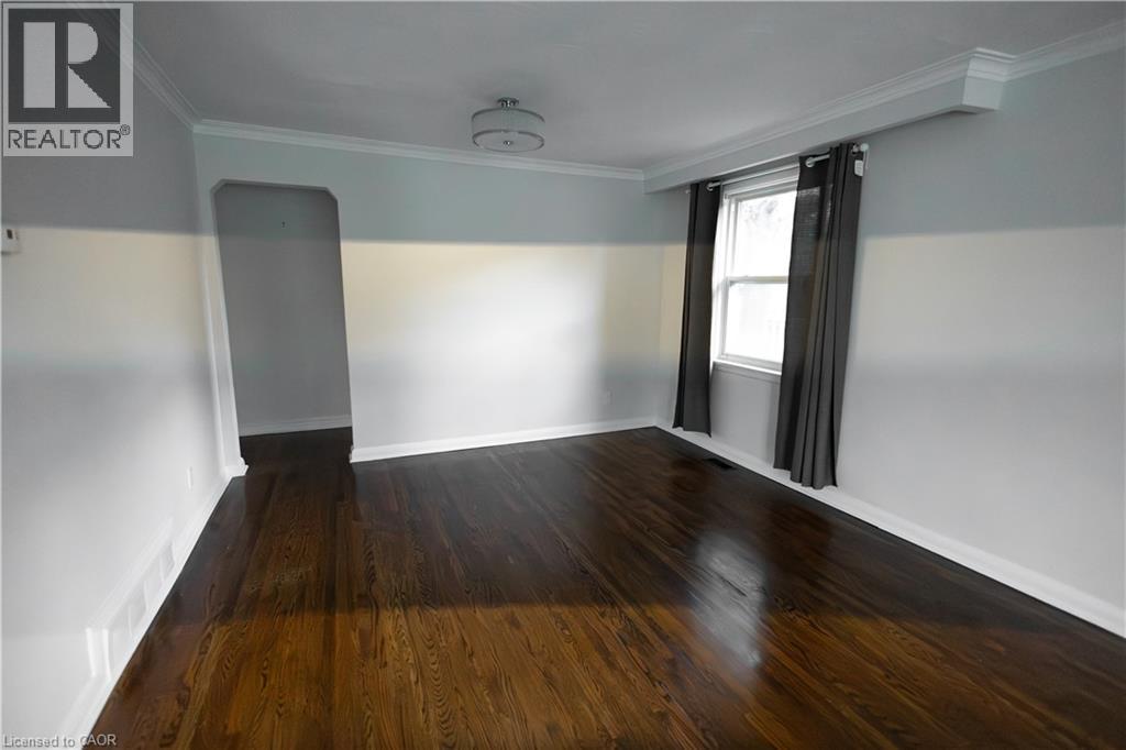 25 Allonsius Drive Unit# Main, Etobicoke, Ontario  M9C 3N4 - Photo 4 - 40842373