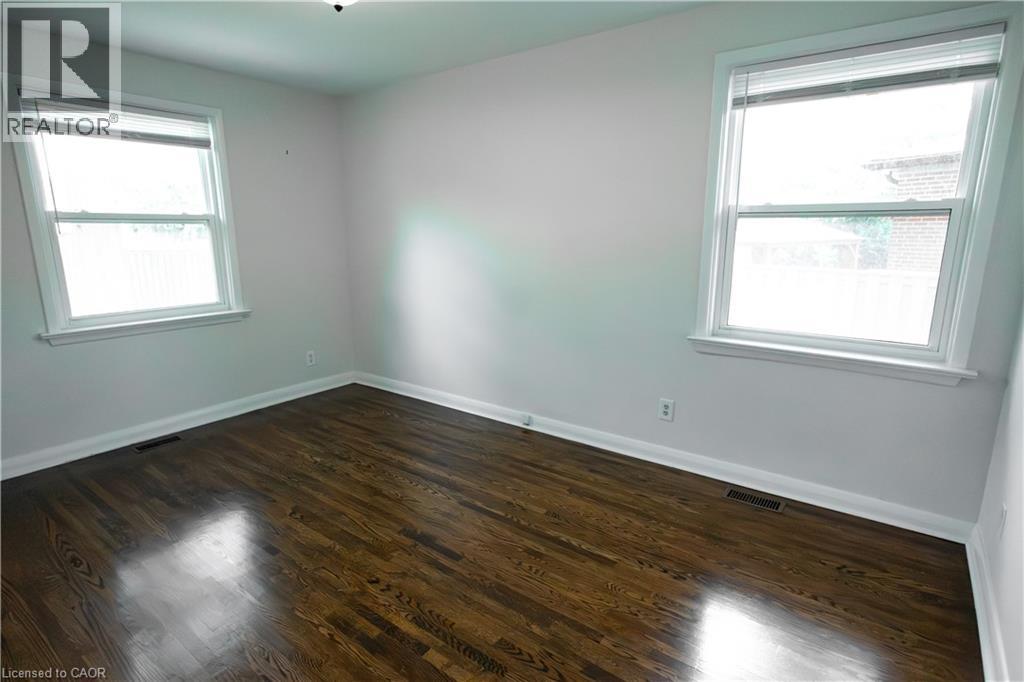 25 Allonsius Drive Unit# Main, Etobicoke, Ontario  M9C 3N4 - Photo 8 - 40842373