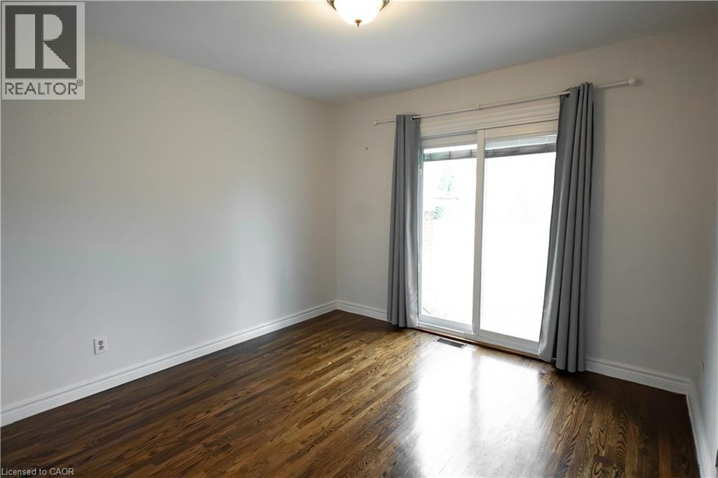 25 Allonsius Drive Unit# Main, Etobicoke, Ontario  M9C 3N4 - Photo 9 - 40842373