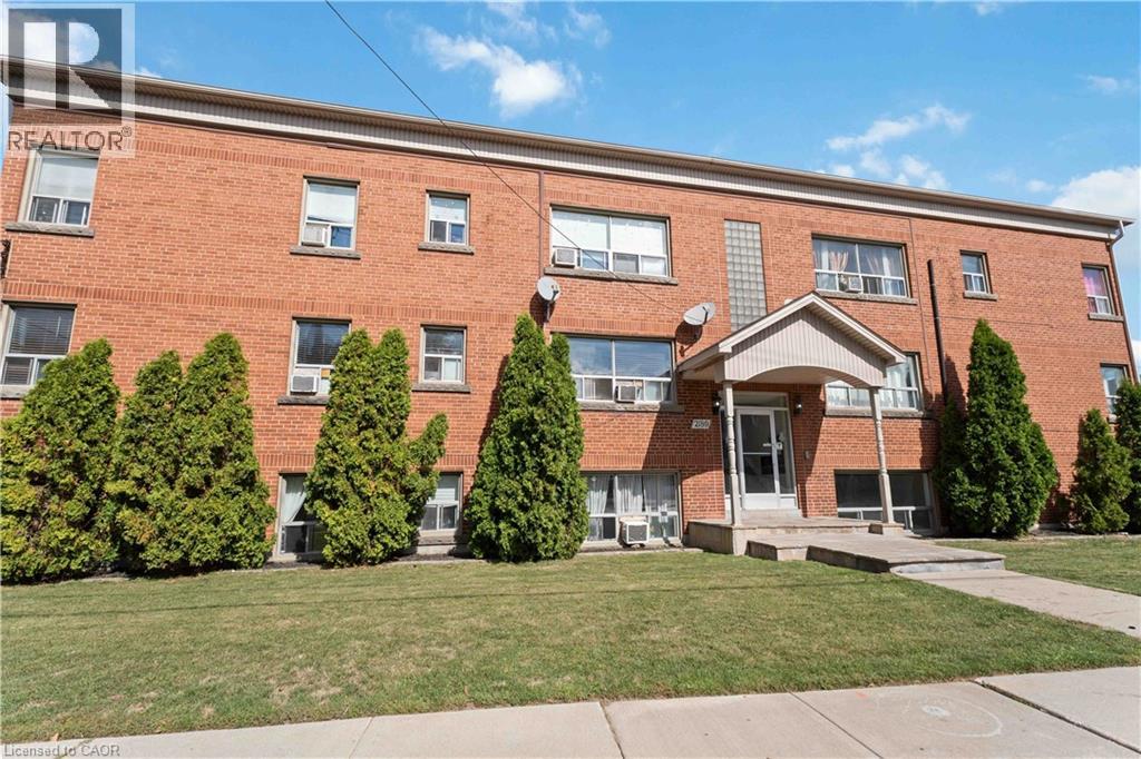 2189 King Street E Unit# 8, Hamilton, Ontario  L8K 1W8 - Photo 3 - 40837948