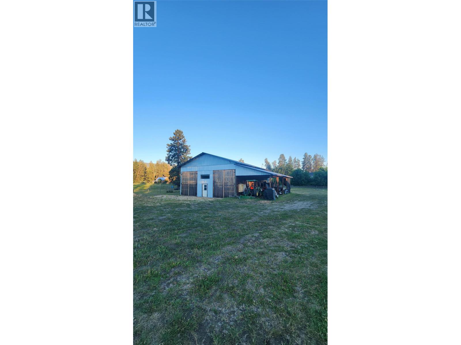 4420 Schubert Road, Spallumcheen, British Columbia  V0E 1B4 - Photo 5 - 10391978