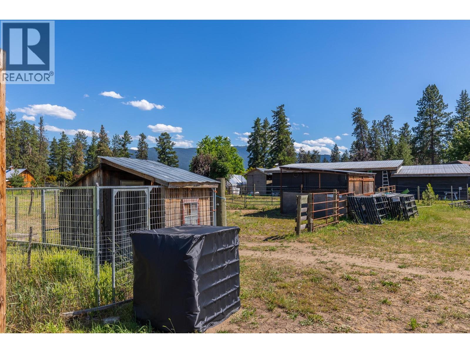 4420 Schubert Road, Spallumcheen, British Columbia  V0E 1B4 - Photo 58 - 10391978
