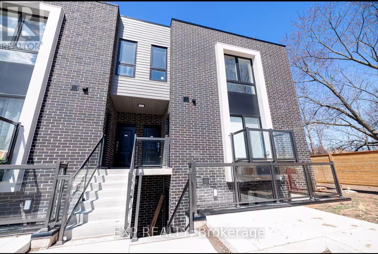 206 - 6065 Mcleod Road, Niagara Falls, Ontario  L2G 0Z7 - Photo 1 - X13480374
