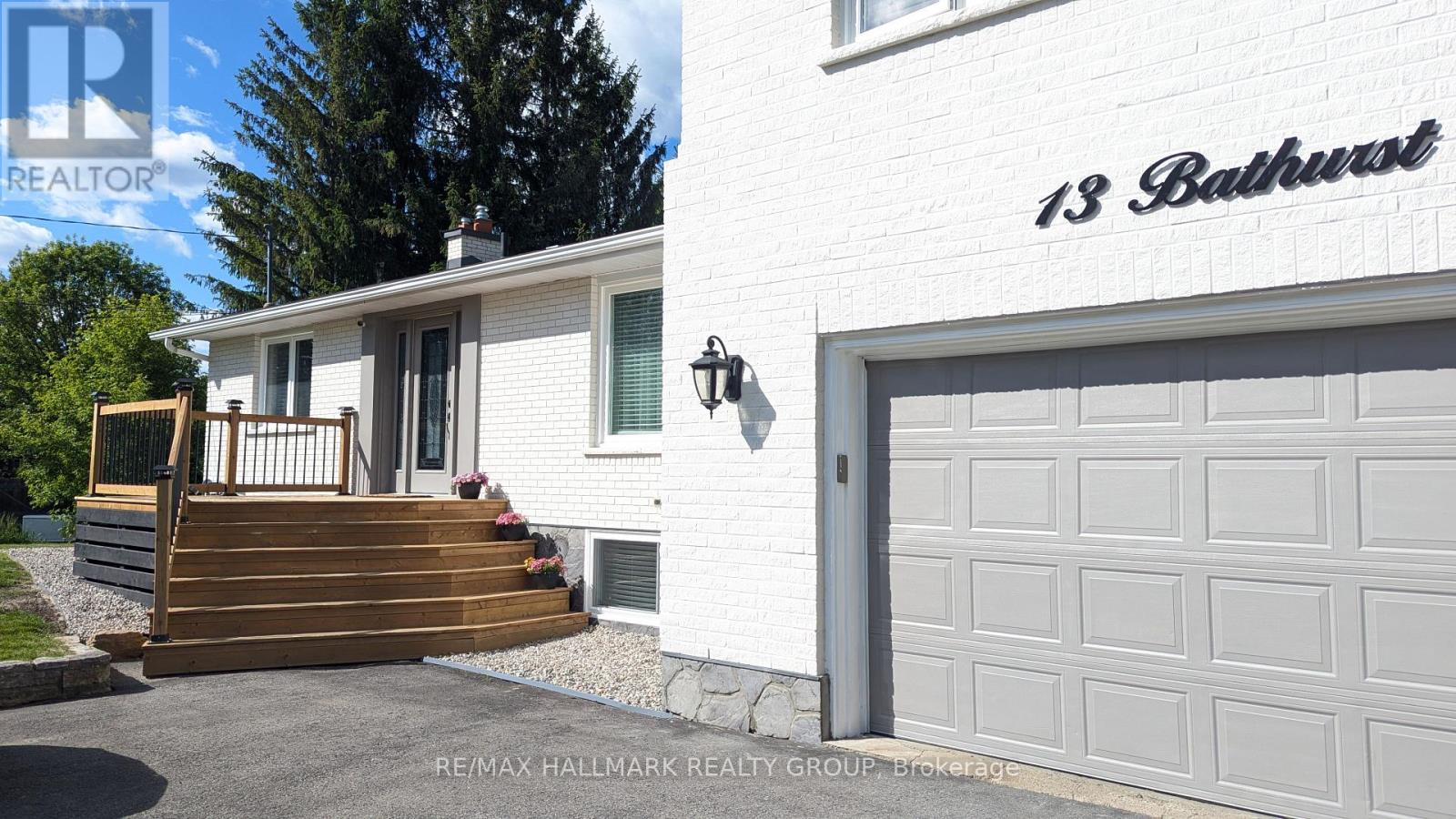 13 Bathurst Street, Ottawa, Ontario  K2W 1A7 - Photo 2 - X13480770