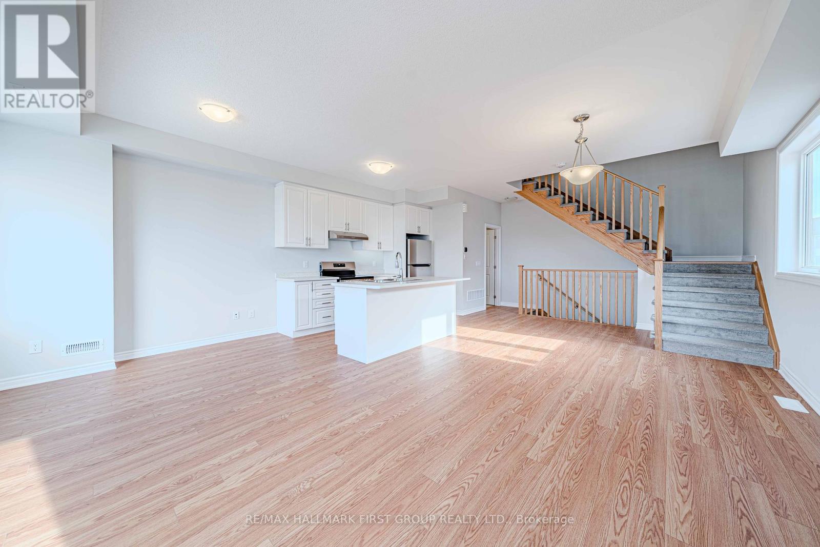 1220 Greentree Path, Oshawa, Ontario  L1L 0X1 - Photo 10 - E13480782