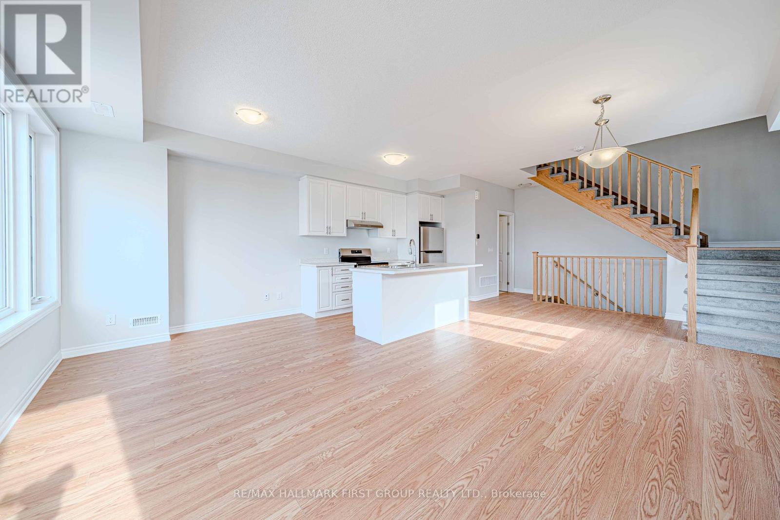 1220 Greentree Path, Oshawa, Ontario  L1L 0X1 - Photo 11 - E13480782
