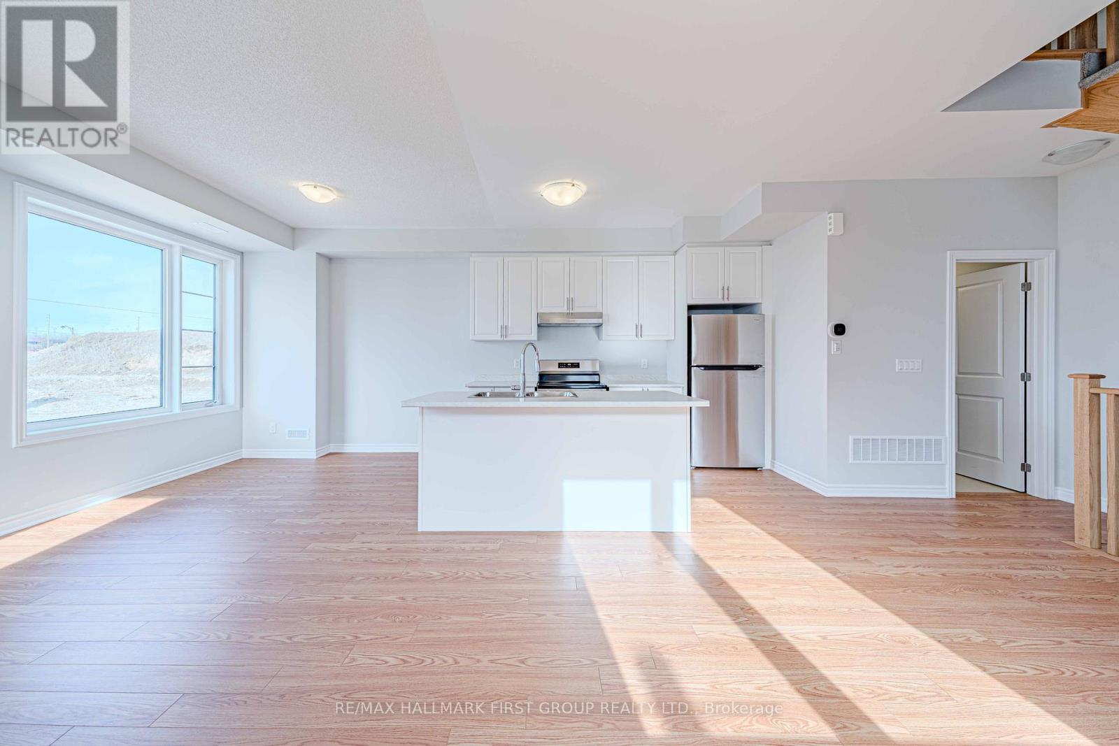 1220 Greentree Path, Oshawa, Ontario  L1L 0X1 - Photo 9 - E13480782