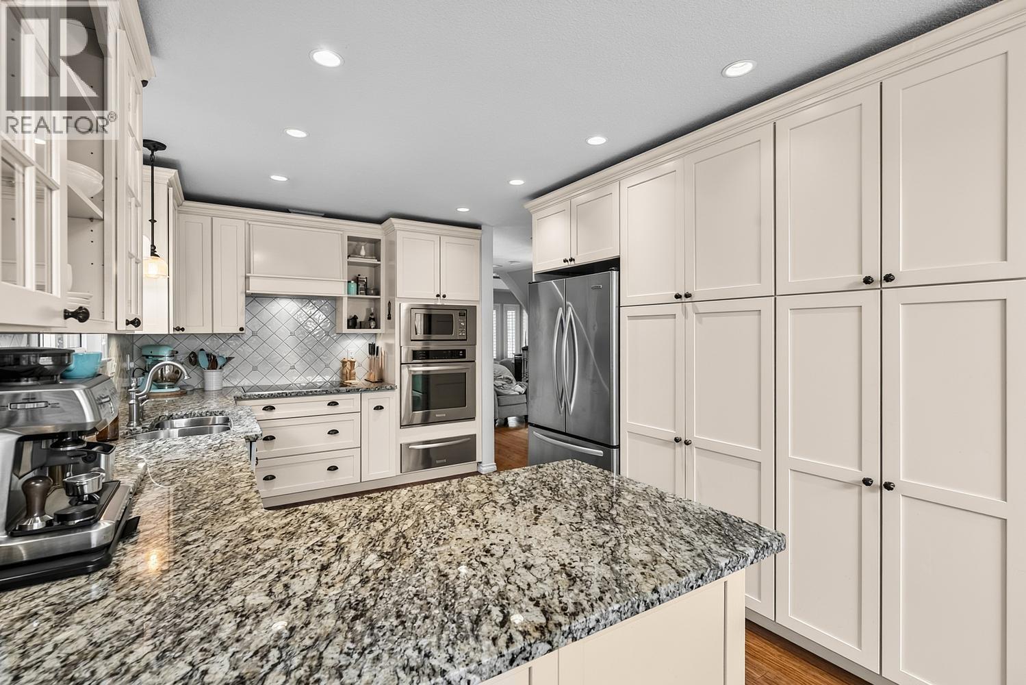 2989 W 40th Avenue, Vancouver, British Columbia  V6N 3B3 - Photo 5 - R3139014