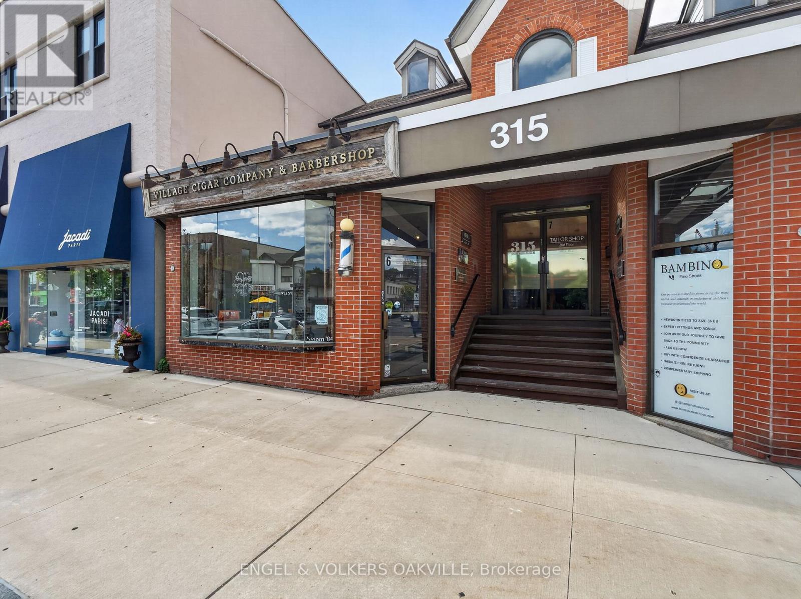315A LAKESHORE ROAD E, Oakville, Ontario