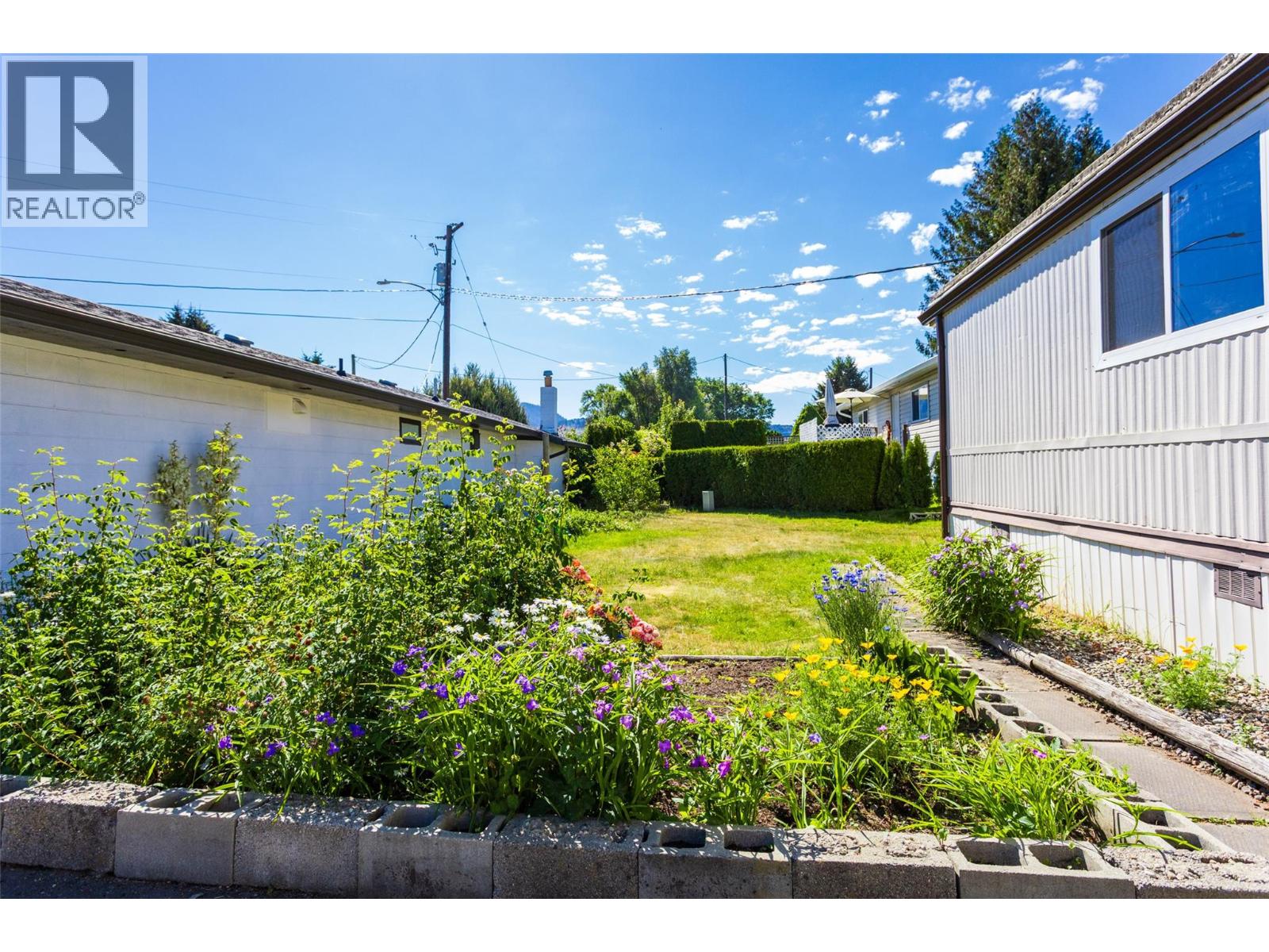 Listing image 27