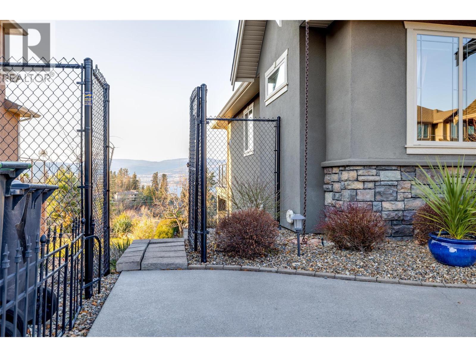 5251 Cobble Crescent, Kelowna, British Columbia  V1W 5C3 - Photo 35 - 10392244