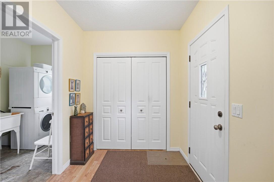 1233 Leedale Avenue, Sudbury, Ontario  P3G 1B8 - Photo 2 - 2128722