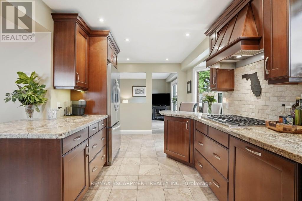 2193 Bader Crescent, Burlington, Ontario L7P 4N5 - Photo 12 - W13480680